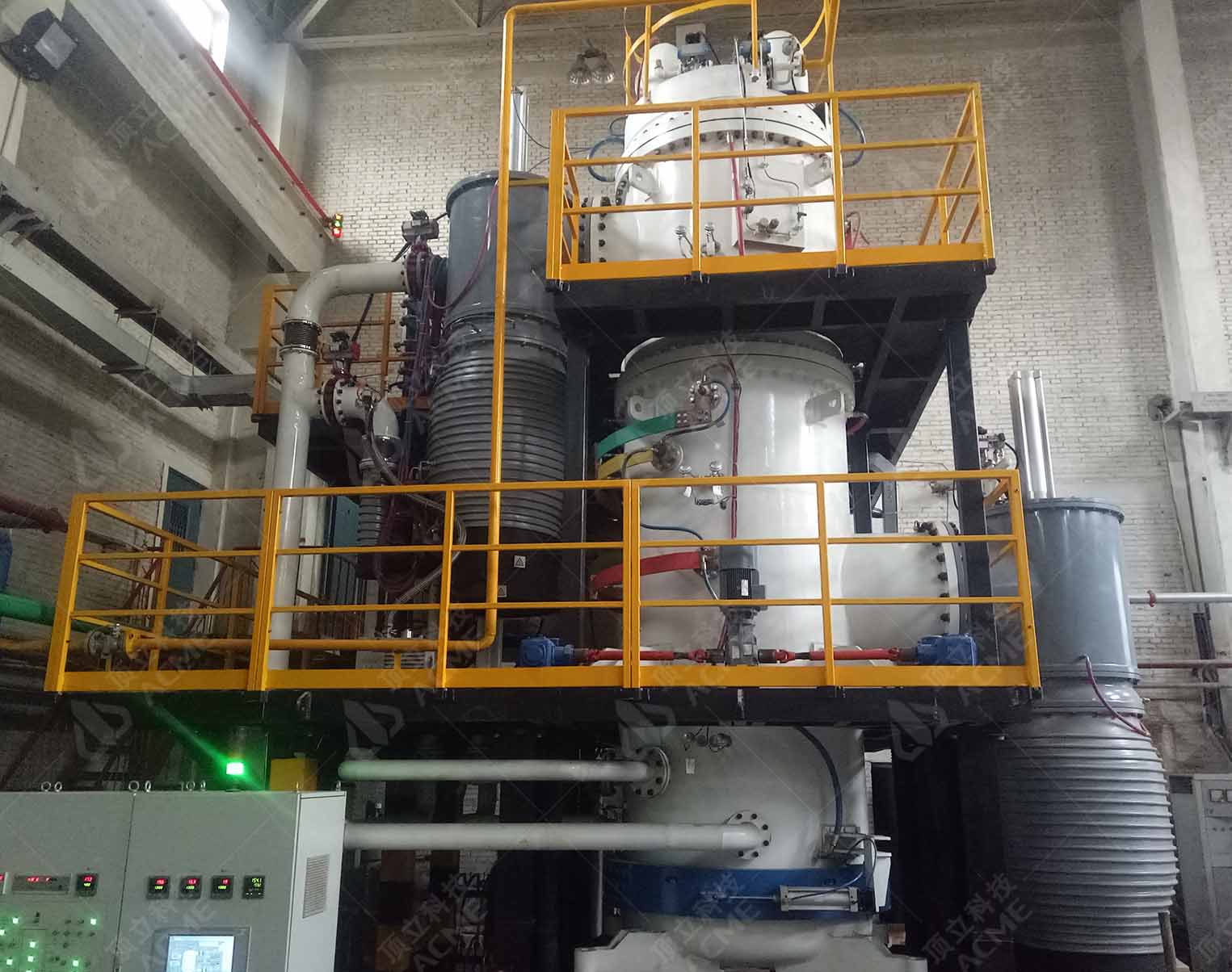 立式底裝料真空高壓氣淬爐 立式底裝料真空高壓氣淬爐