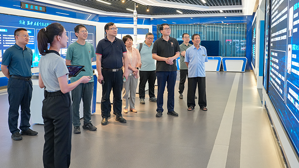 博云新材馮志榮總裁率高管團隊蒞臨頂立科技考察交流 (1).png 博云新材馮志榮總裁率高管團隊蒞臨頂立科技考察交流 (1).png