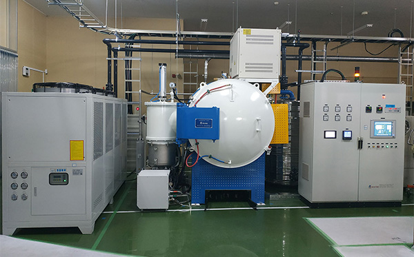 氮化鋁真空燒結(jié)爐 (1).jpg 氮化鋁真空燒結(jié)爐 (1).jpg